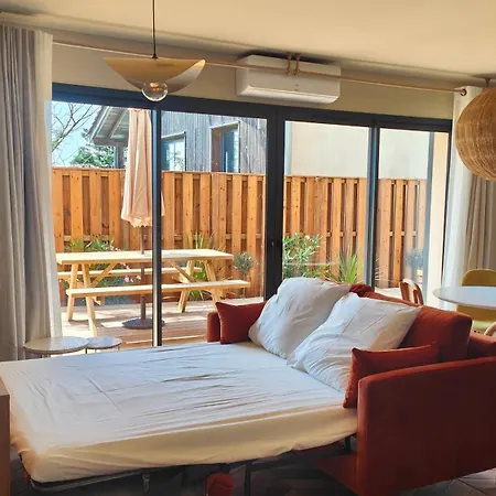 Appartement Jasmin Jacuzzi Piscine *